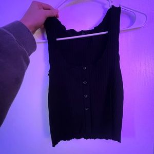 Black cropped tank top